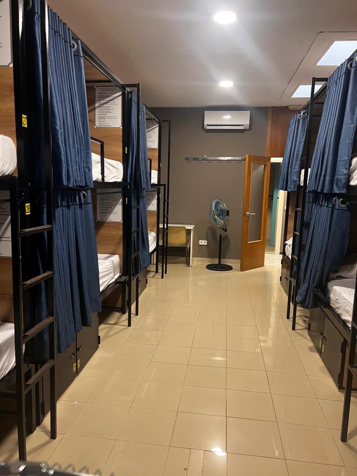 מדריד Hostel Estrella 20 מראה חיצוני תמונה