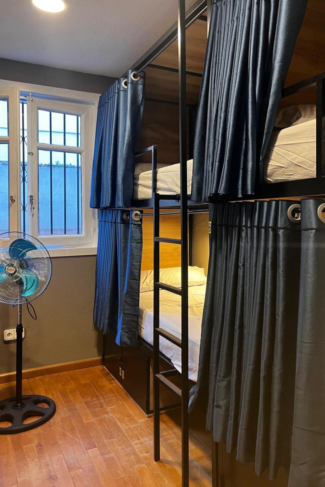 מדריד Hostel Estrella 20 מראה חיצוני תמונה