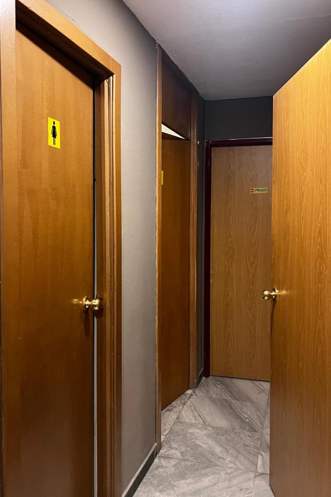 מדריד Hostel Estrella 20 מראה חיצוני תמונה
