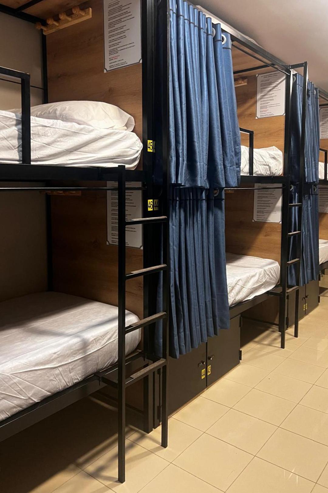 מדריד Hostel Estrella 20 מראה חיצוני תמונה