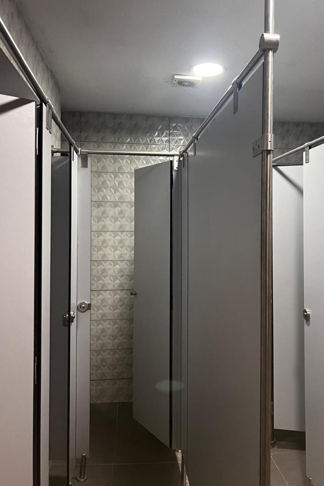 מדריד Hostel Estrella 20 מראה חיצוני תמונה