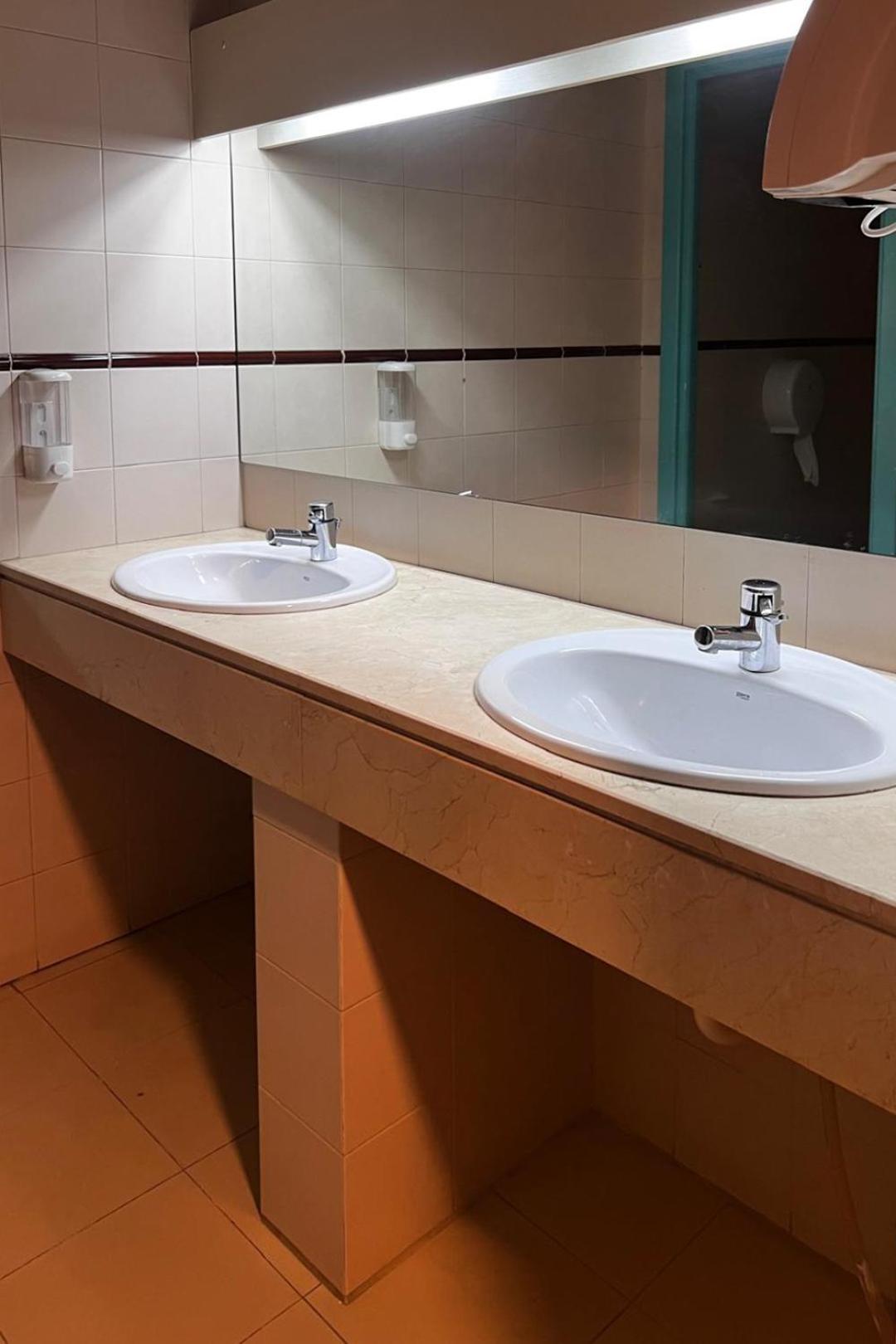 מדריד Hostel Estrella 20 מראה חיצוני תמונה
