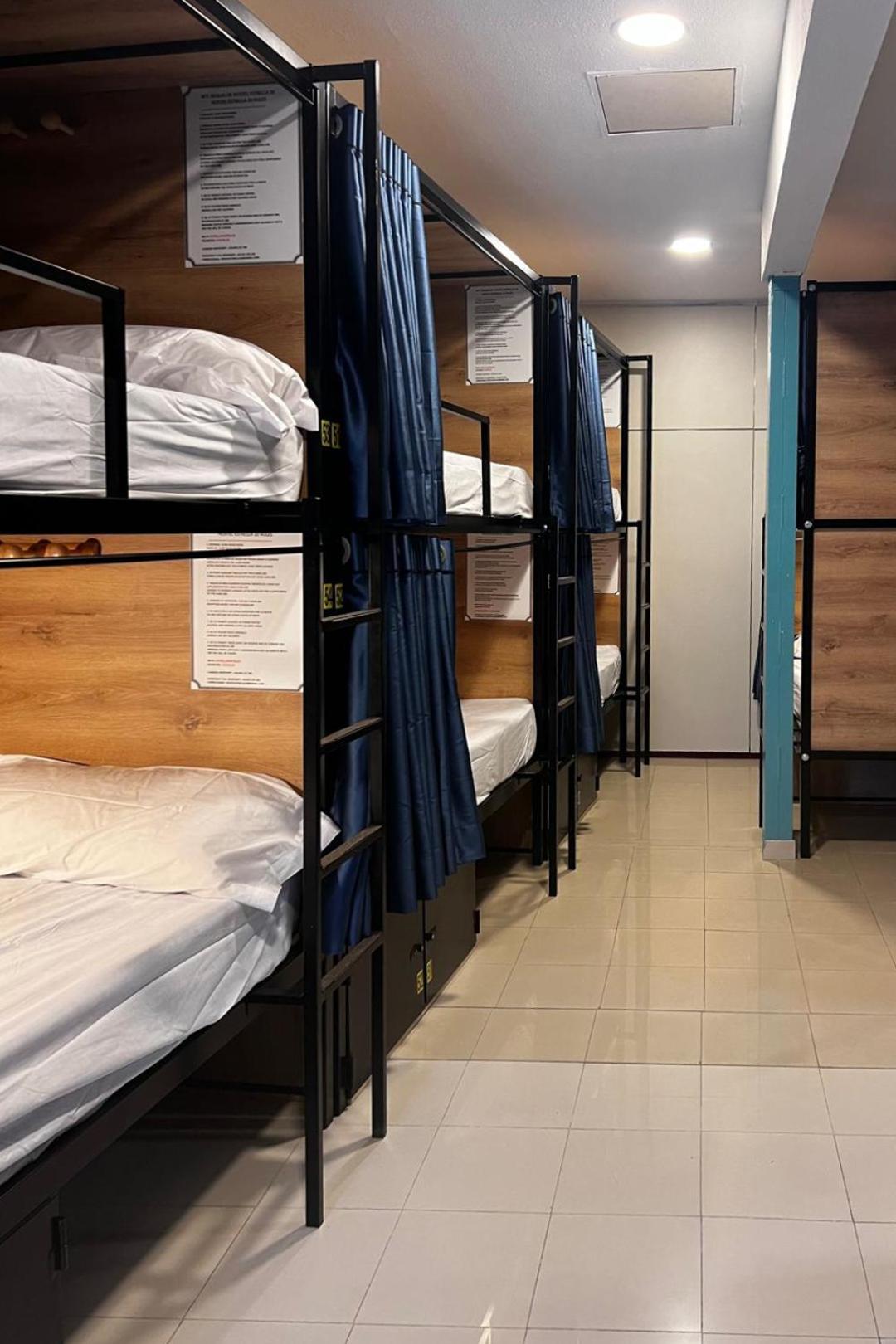 מדריד Hostel Estrella 20 מראה חיצוני תמונה